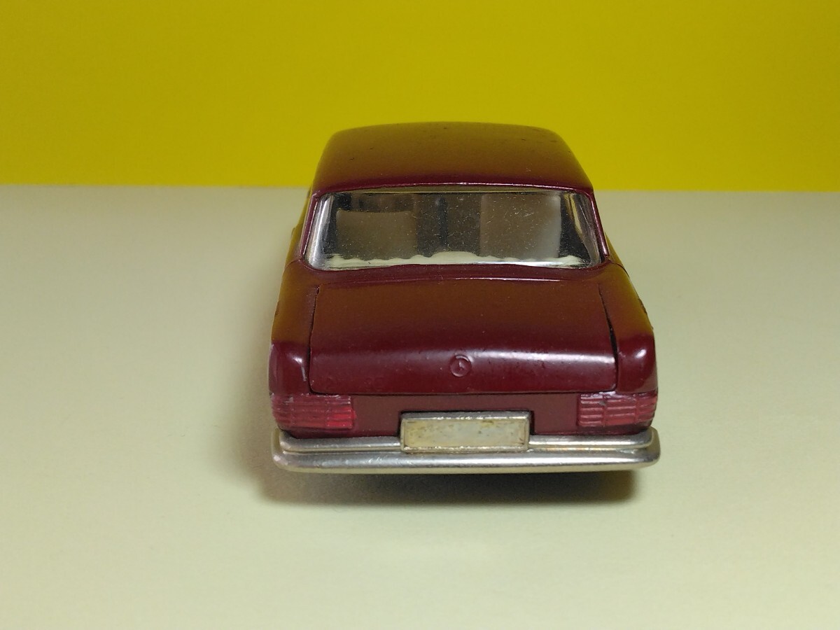 AUTO PILEN auto pi Len MERCEDES 250 COUPE Mercedes 250 coupe 1/43 Spain made 