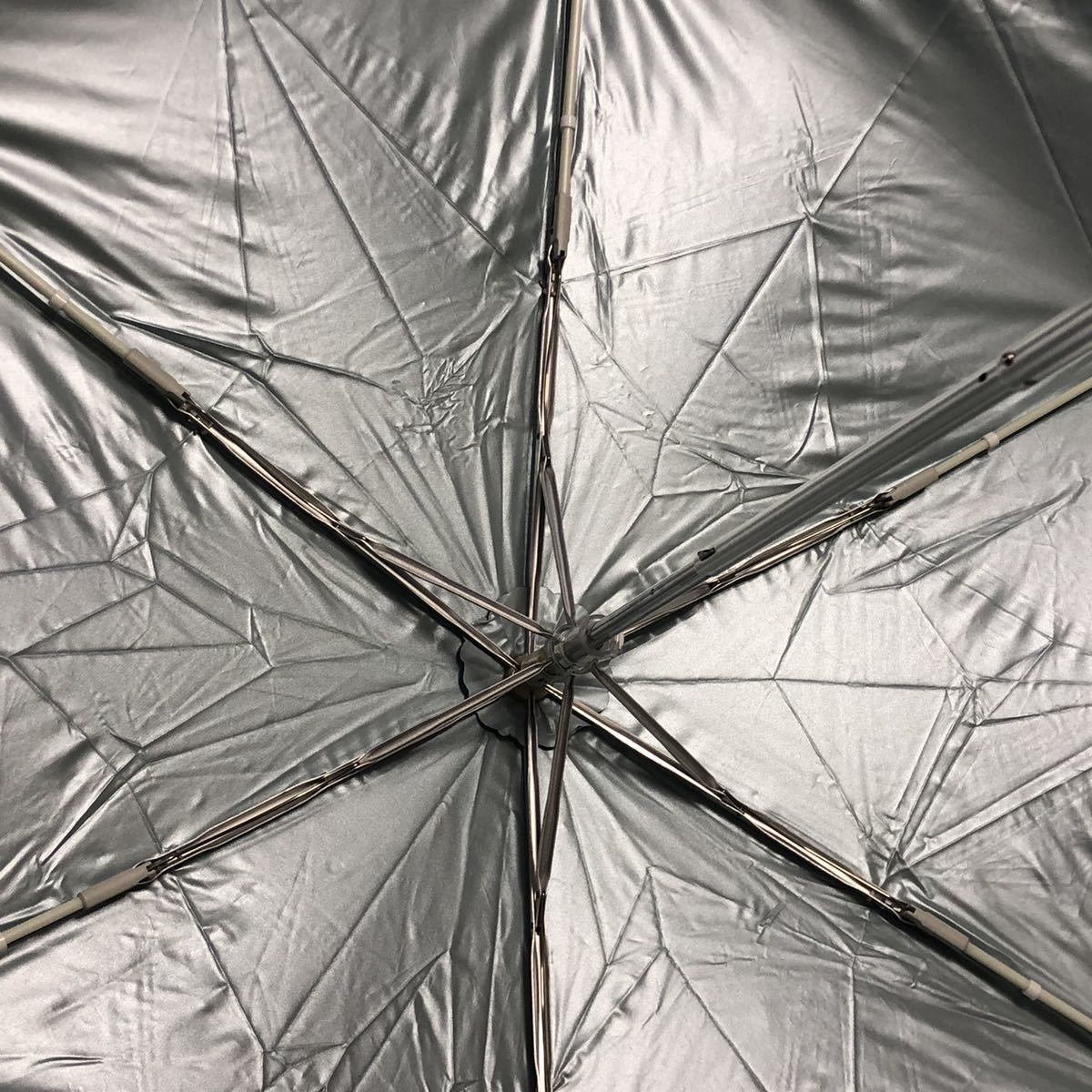 レノマ renoma 1級遮光生地使用 UVカット 晴雨兼用折りたたみ傘 日傘 水色 クリスタルチェーン付き 新品_画像3