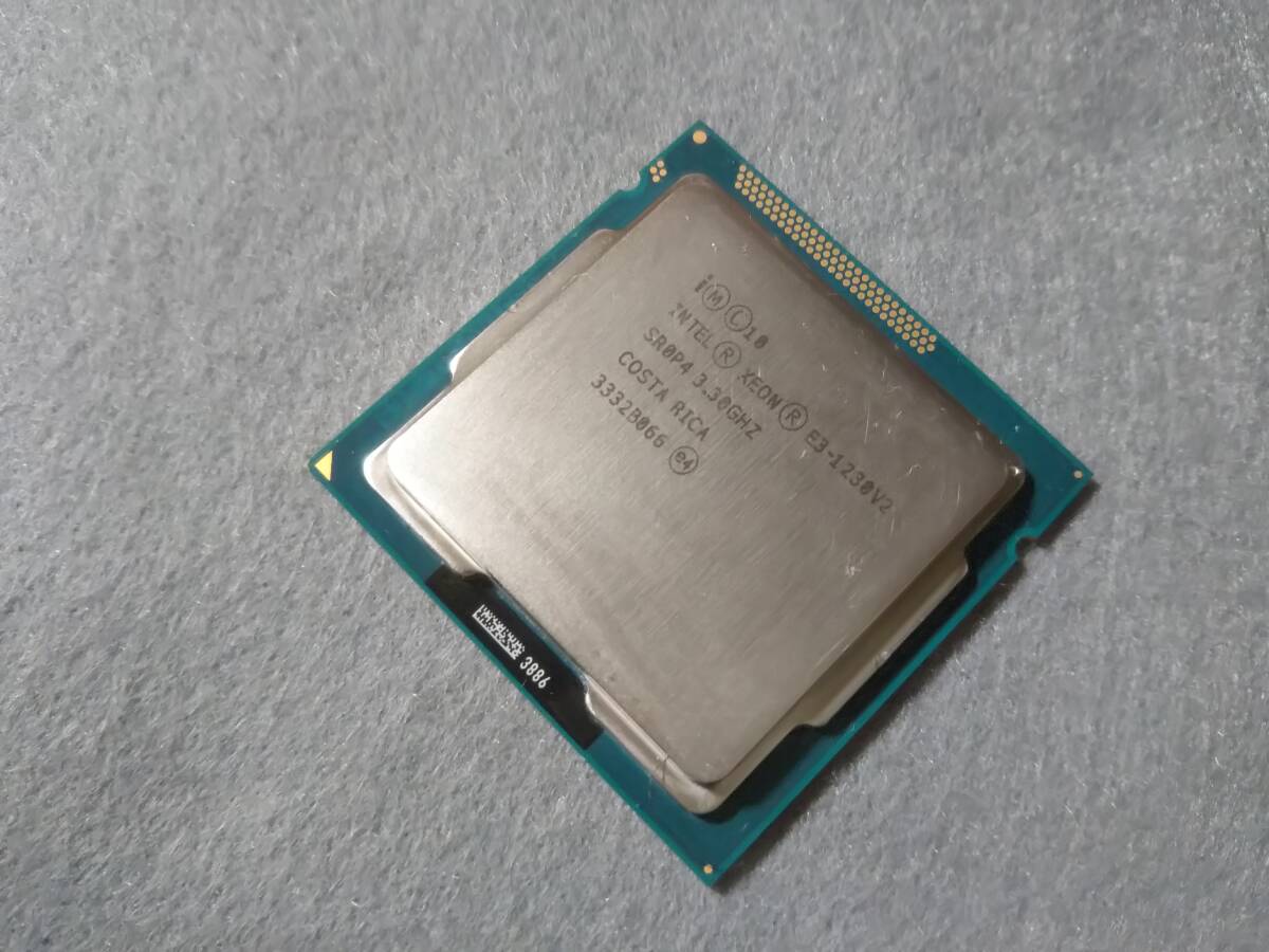 インテル Intel Xeon E3-1230v2 SR0P4 LGA1155 動作確認済 ①_細かい傷 擦れた痕