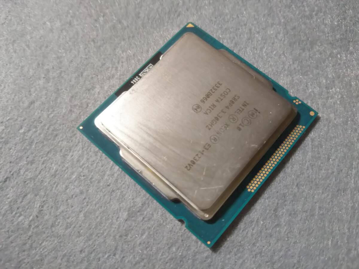 インテル Intel Xeon E3-1230v2 SR0P4 LGA1155 動作確認済 ①_細かい傷 擦れた痕