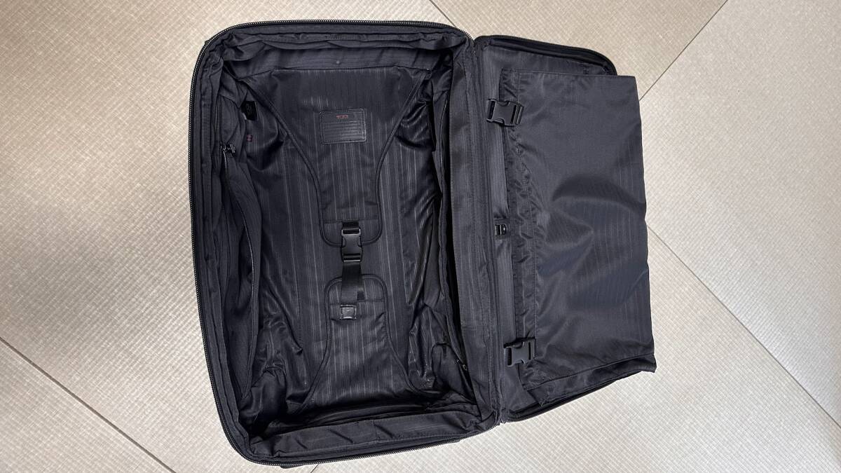 トゥミ TUMI 22922DH キャリーケース スーツケース エクスパンダブル 拡張可能_画像3