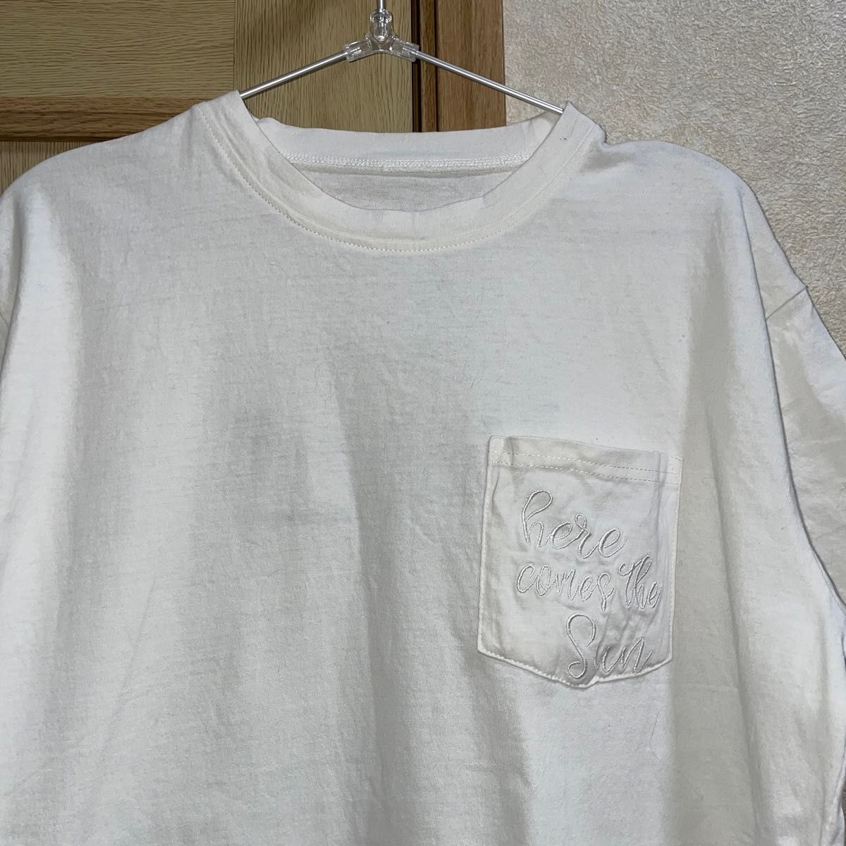 美品　カジュアル　Ｔシャツ　M〜L BIGシャツ　ゆったり　大きいサイズ 半袖 Tシャツ  半袖Tシャツ 白 ホワイト ポケット