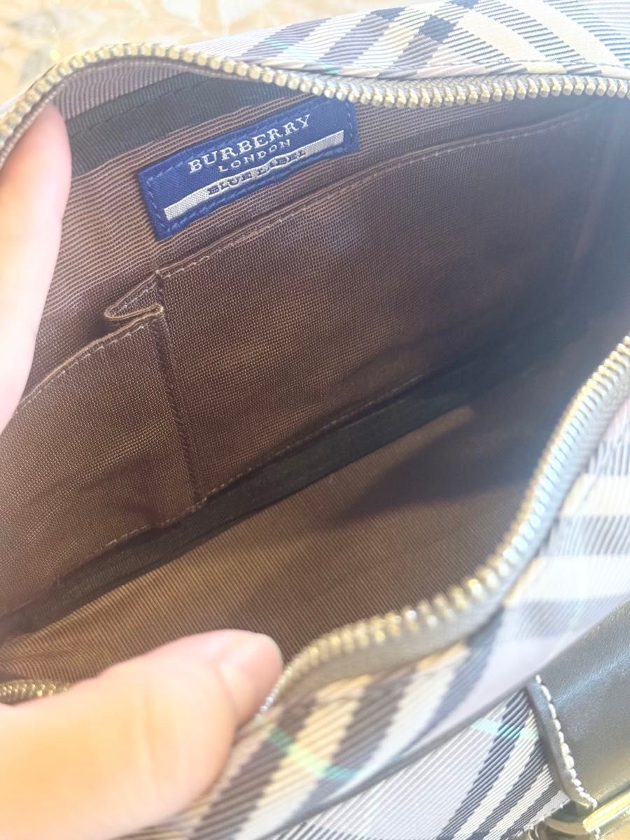 BURBERRY ショルダーバッグ バーバリーブルーレーベル チェック柄 ノバチェック BLUE LABEL カメラバック