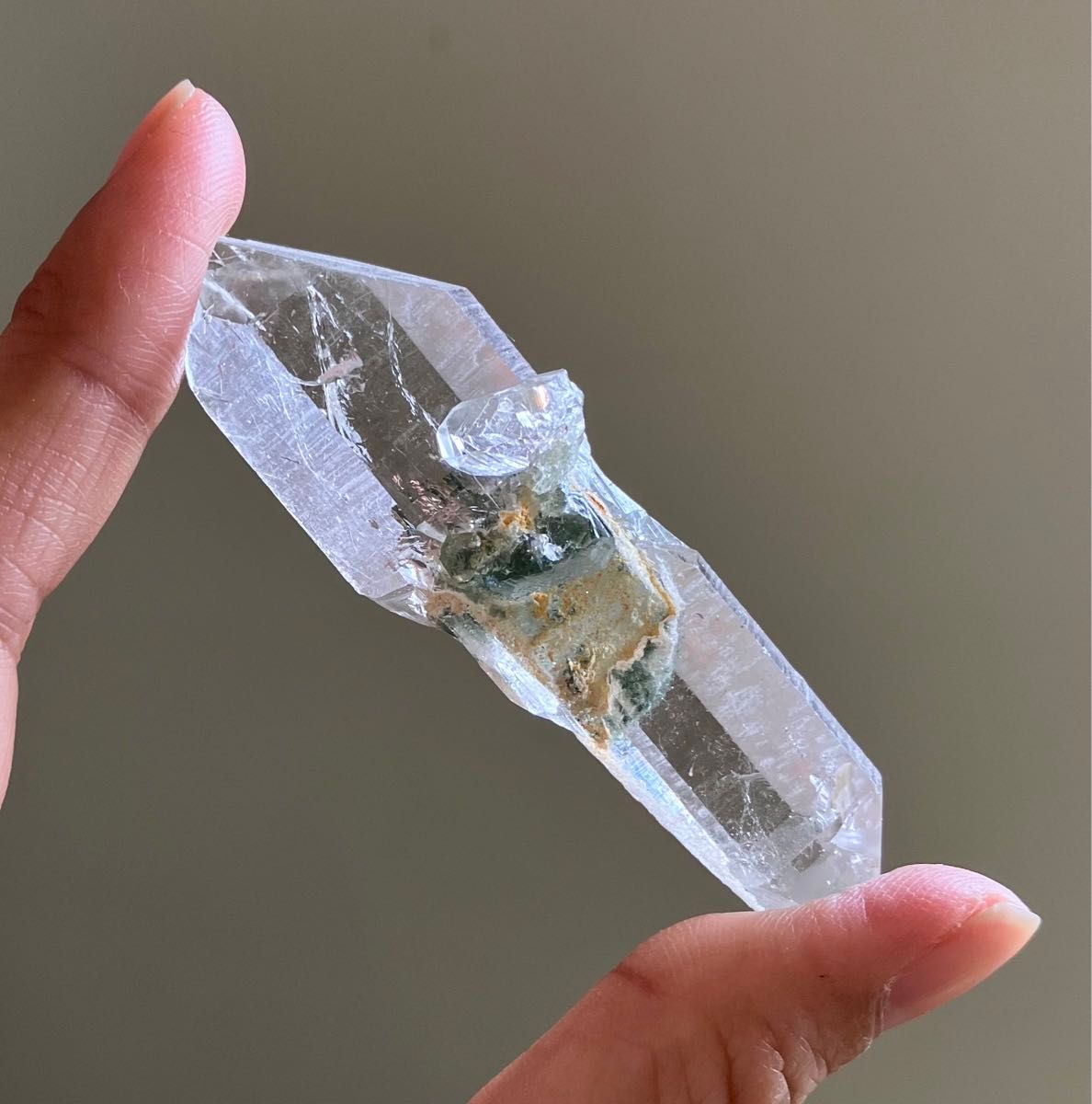 マニハール水晶ポイント 天然石 クローライト ルチル ダブル マニハール水晶ポイント 天然石 クローライト ルチル ダブル