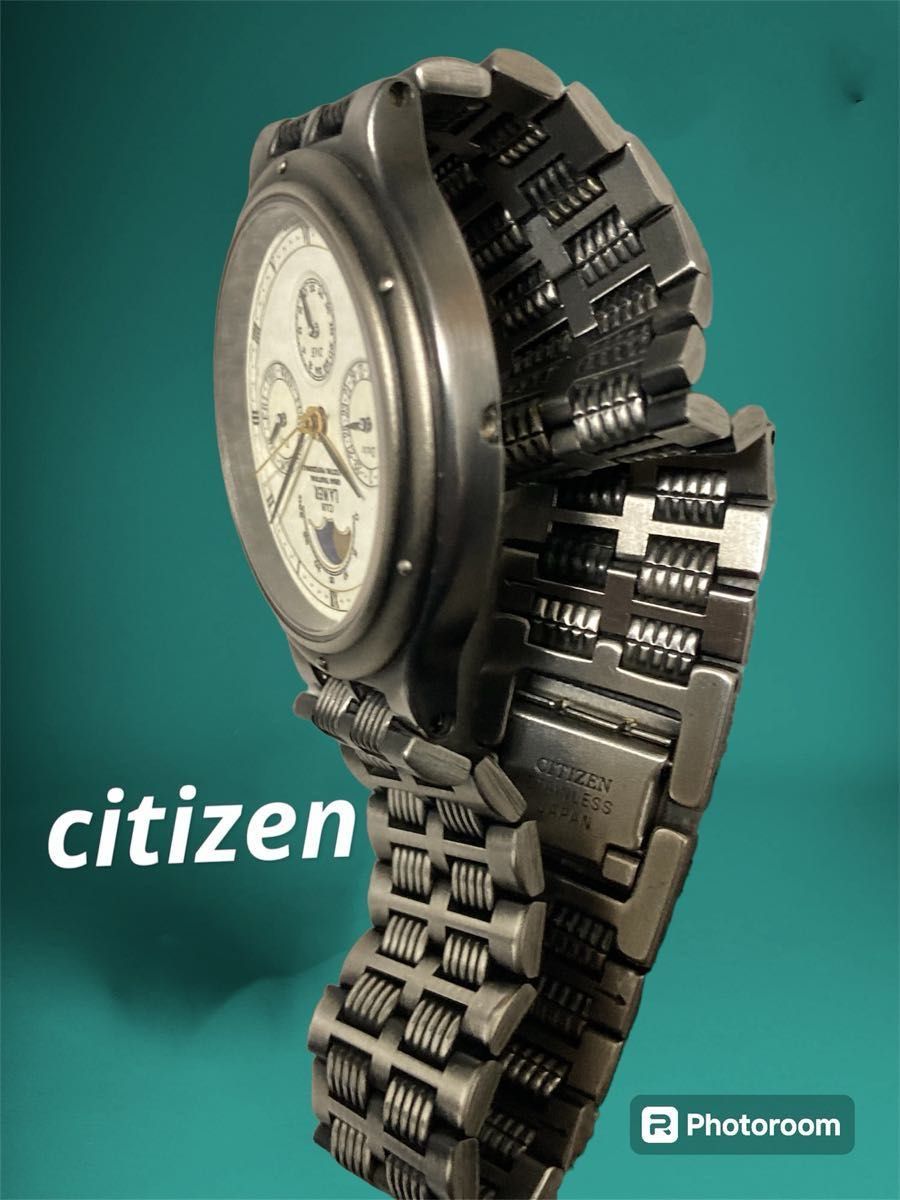 超希少！1998年製！さり気なく目立て！男の宝石！citizen club La Mer.ムーンフェイズ。シチズン腕時計。美品！