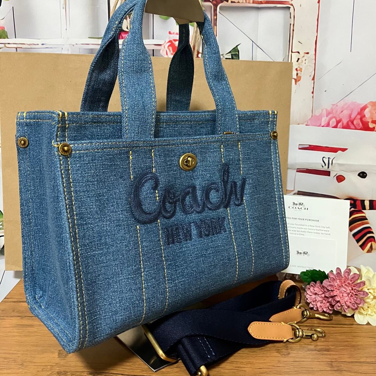 残り1個】コーチ COACH カーゴトート 26スモール デニム 残り1個】コーチ COACH カーゴトート 26スモール デニム