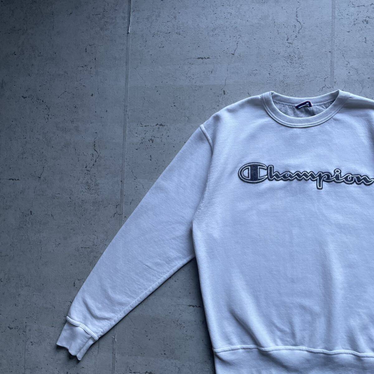 champion チャンピオン ワッペン ワンポイントロゴ クルーネック スウェット トレーナー ホワイト M_画像1