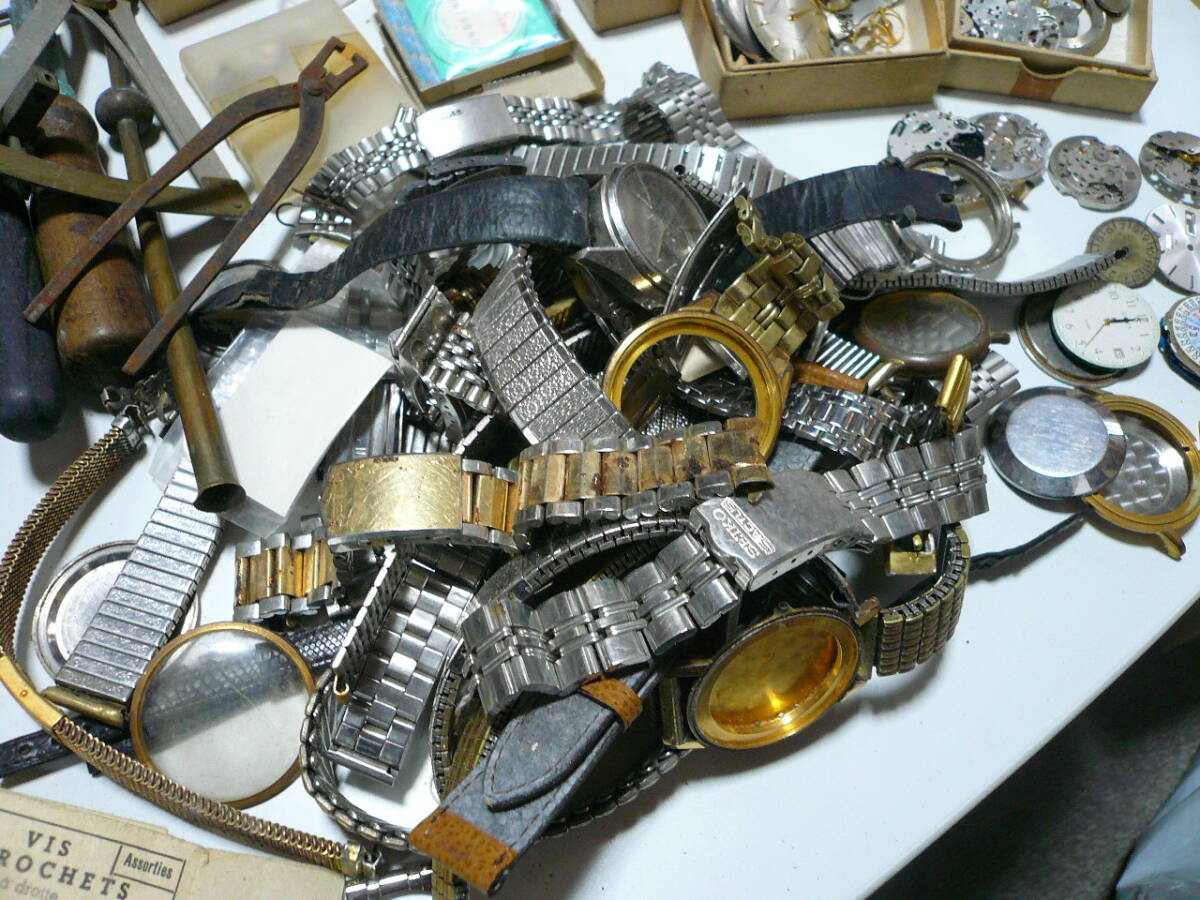 ★昭和レトロ 時計パーツ 置時計 掛時計 腕時計 機械式 部品 ゼンマイ 尾錠 工具 ケースの画像8