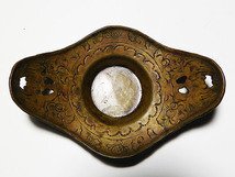 【桃】煎茶道具：黄銅製透かし向かい蝙蝠印刻唐草紋様茶托　其の弐_画像4