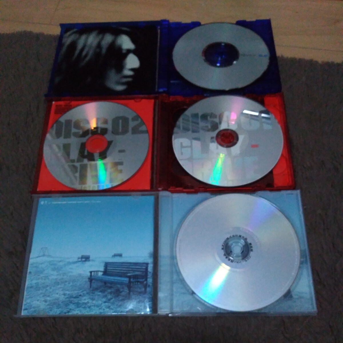 GLAY DRIVE GLAY complete BEST REVIEW WHITE ROAD ベスト アルバム CD 3枚 セット 誘惑 サバイバル 口唇 グロリアス HOWEVER BELOVED _画像3