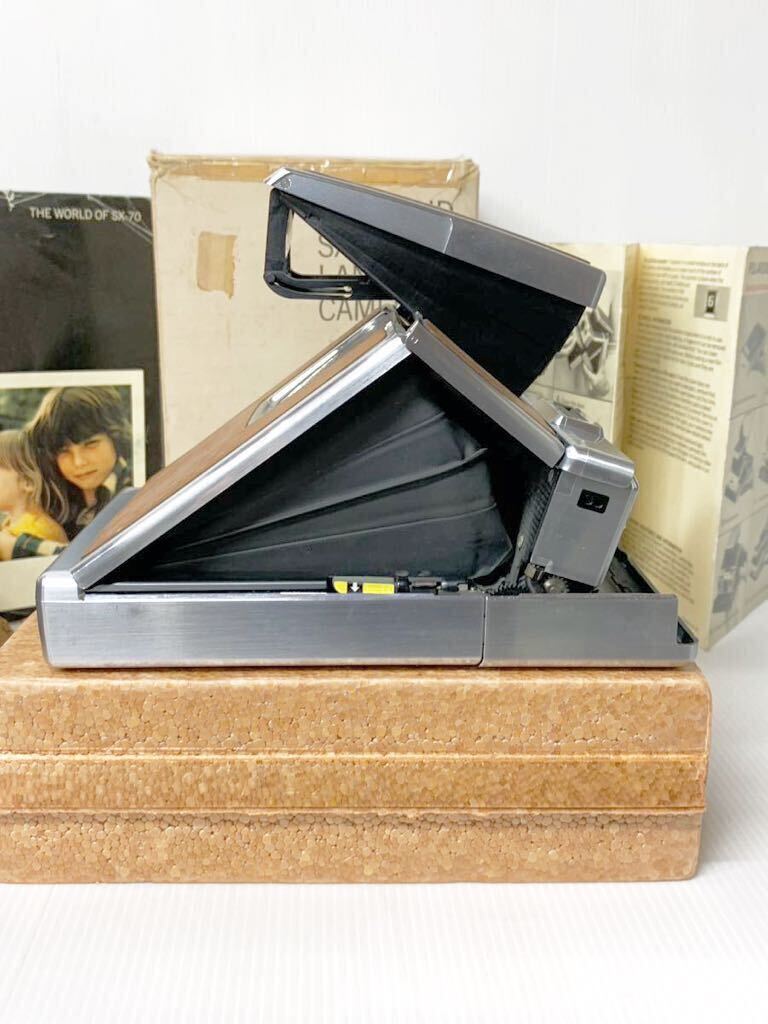  beautiful goods initial model rare PORAROID Polaroid SX-70 LAND CAMERA Land camera original box shoulder booklet attaching 