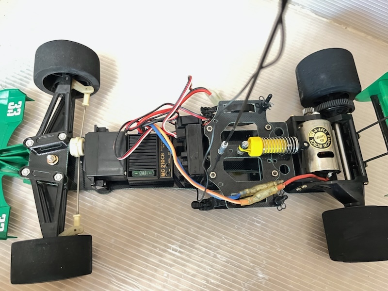 絶版品 タミヤ 1/10 電動RCカー F101シャーシ 7UP ジョーダン 絶版品 タミヤ 1/10 電動RCカー F101シャーシ 7UP ジョーダン