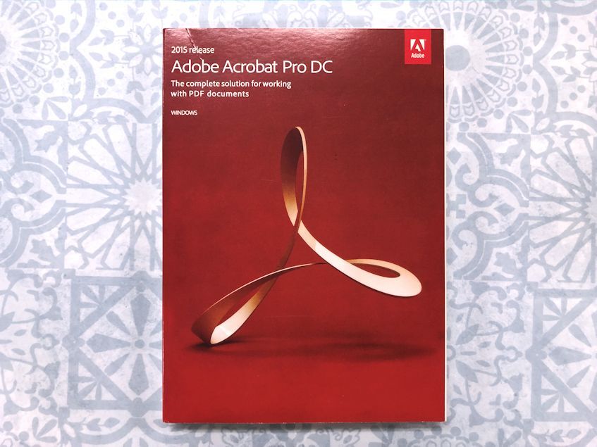 Adobe Acrobat pro DC 2015 bWindows US版 言語自動判別 日本語対応 永年版　新品_画像1