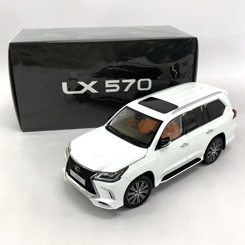 適切な価格 LCD MODELS 店頭/他モール併売《フィギュア・山城店》O4062 ホワイト LX570 レクサス LEXUS 1/18 乗用車