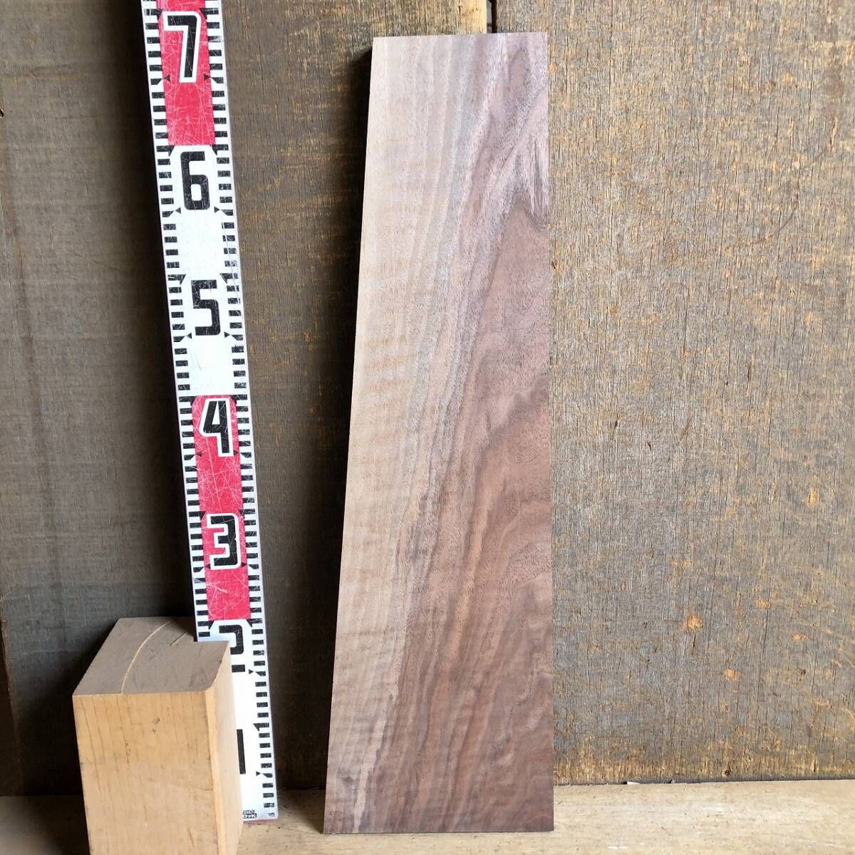 1円スタート！【U571】ウォルナット 685×137～205×23㎜ 板材 乾燥材 木工 DIY 木材 無垢材《銘木すずめや》の画像9