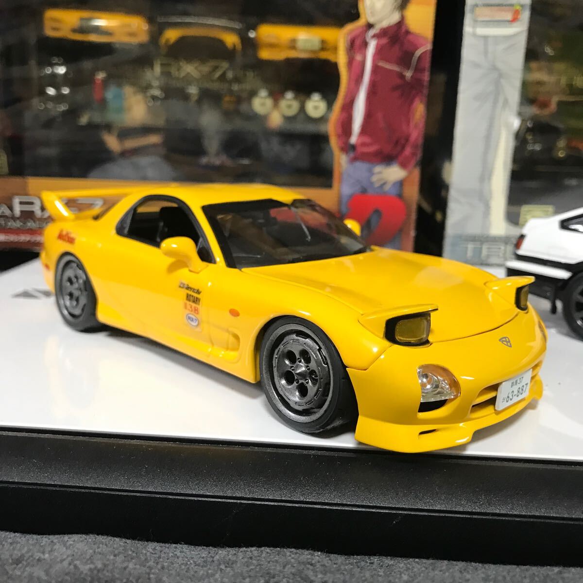 ホットワークス1/24 頭文字D トヨタAE86トレノ マツダRX-7FD3s 藤原拓海　高橋啓介　藤原とうふ店_画像6