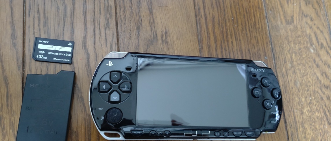 【PSP】 プレイステーションポータブル PSP-3000 ブラック 動作品 本体 Playstation Portable バッテリー有りの画像1
