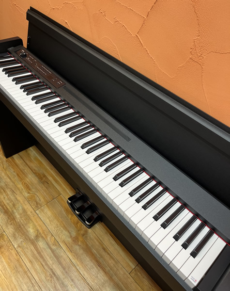 ■コルグ 電子ピアノ LP-380 KORG デジタルピアノ 2020年製 ピアノ椅子付・超美品【店頭お渡し歓迎・地域限定配送可】横浜■_大変綺麗です