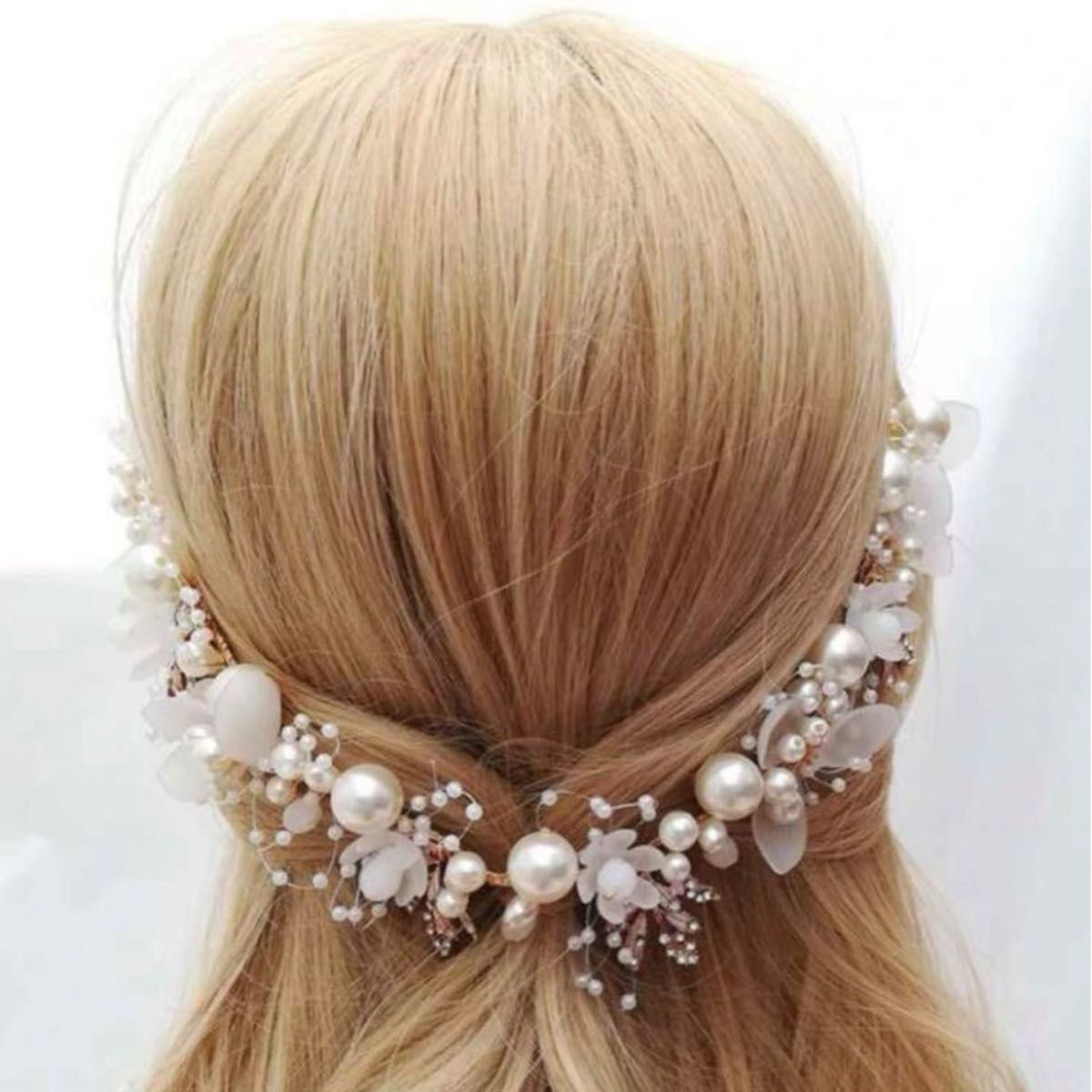 髪飾り パール ヘアアクセサリー ブライダル ウェディング 結婚式 ヘッドドレス 花　二次会　パーティー　お呼ばれ　フォーマル