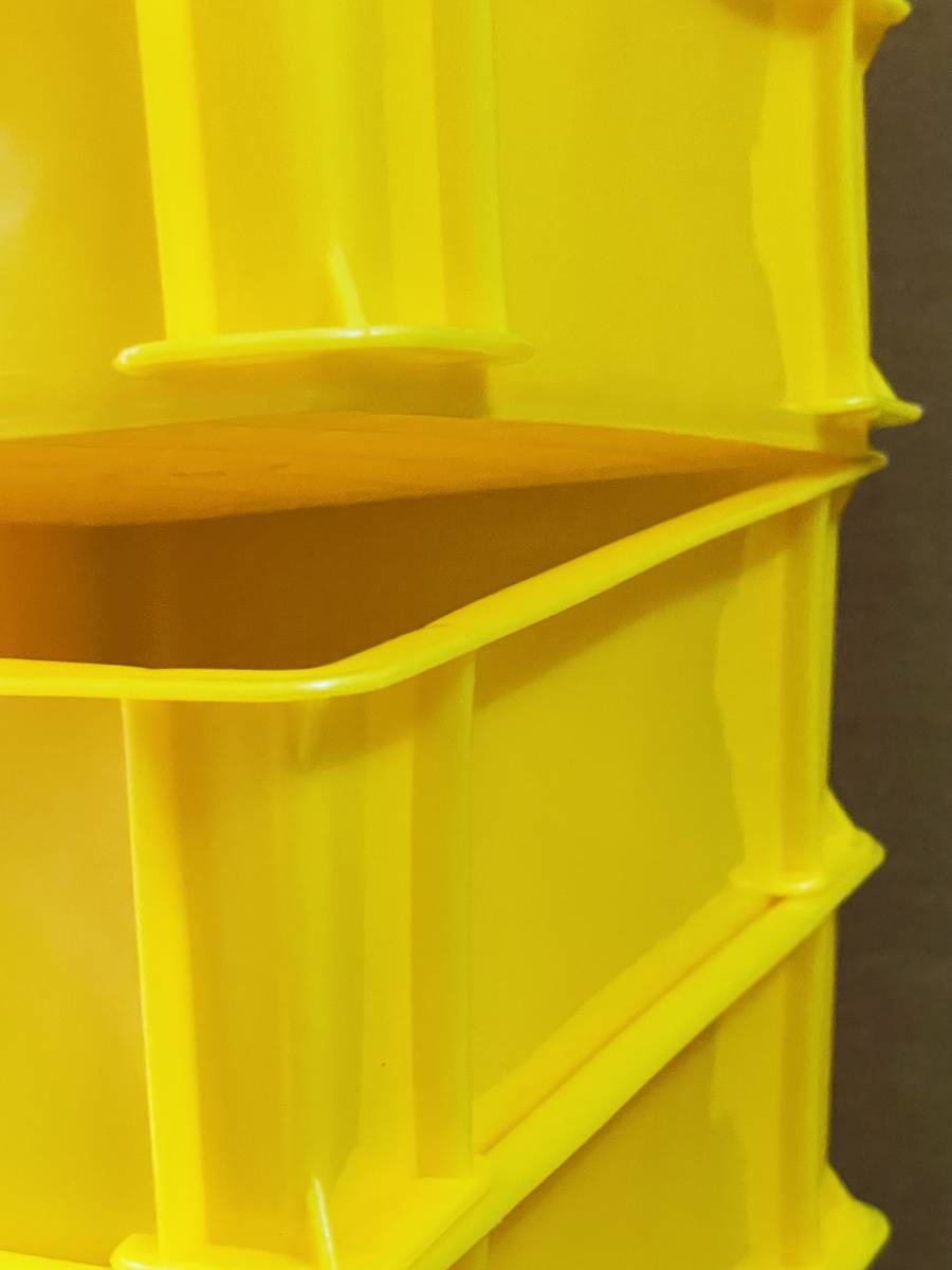  new goods with translation * plastic container 70 piece set yellow [195*145*65mm] parts bok stool case large amount set 