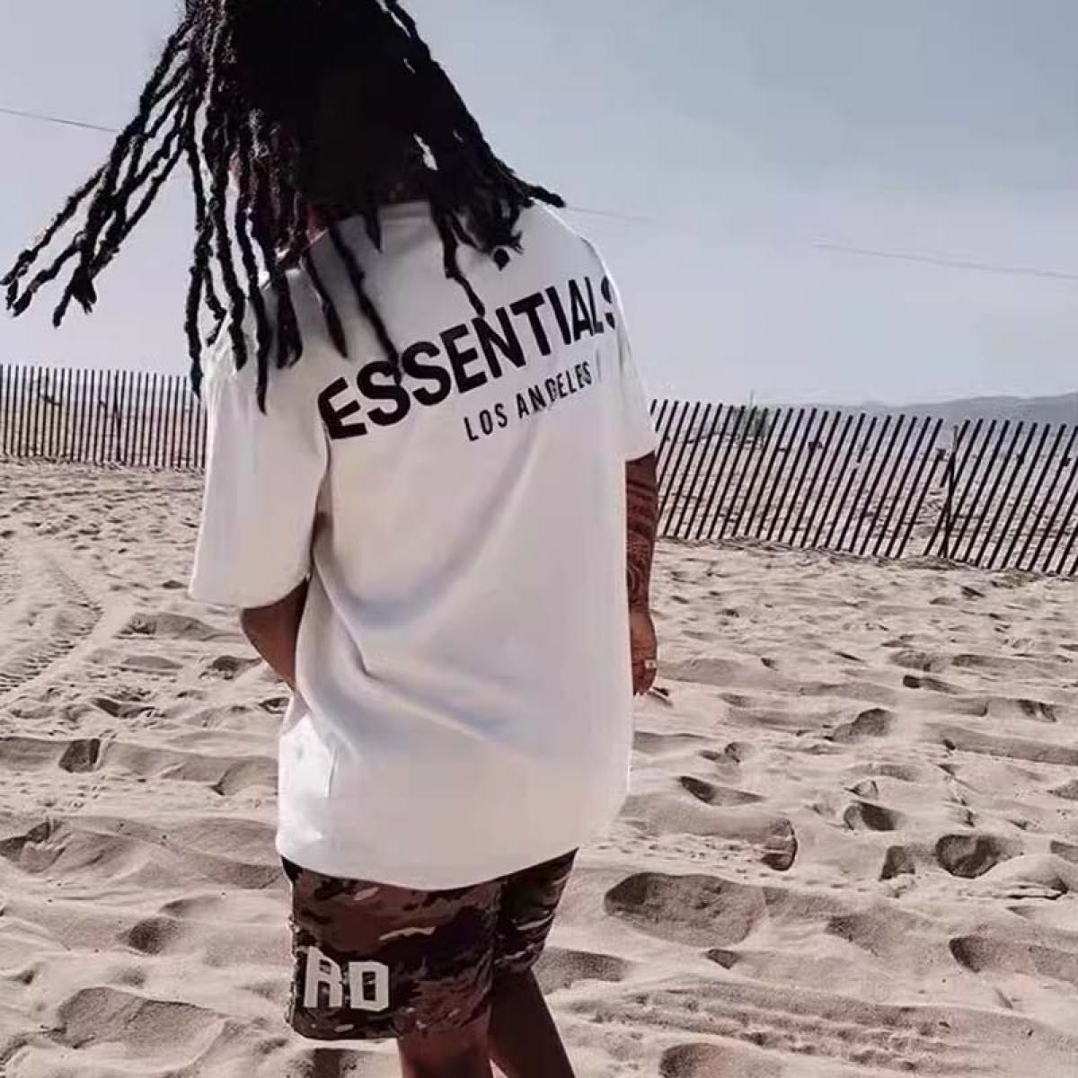 ESSENTIALS ブラックTシャツ 半袖 エッセンシャルズ ホワイトS