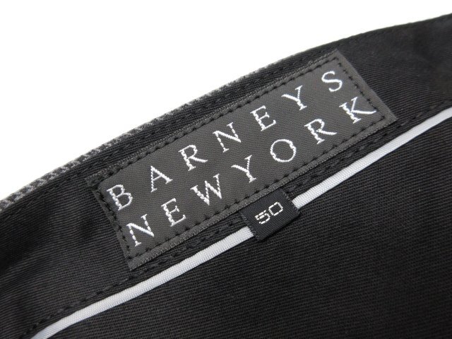 超美品 【BARNEYS NEW YORK バーニーズニューヨーク】 ウールスラックス パンツ (メンズ) size50 グレー系 千鳥柄 ■28MPA0678■_画像4