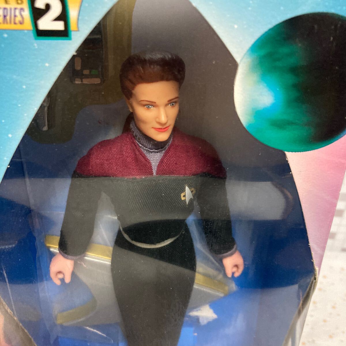 gnn Star Trek 9 -inch Captain J n way action figure 