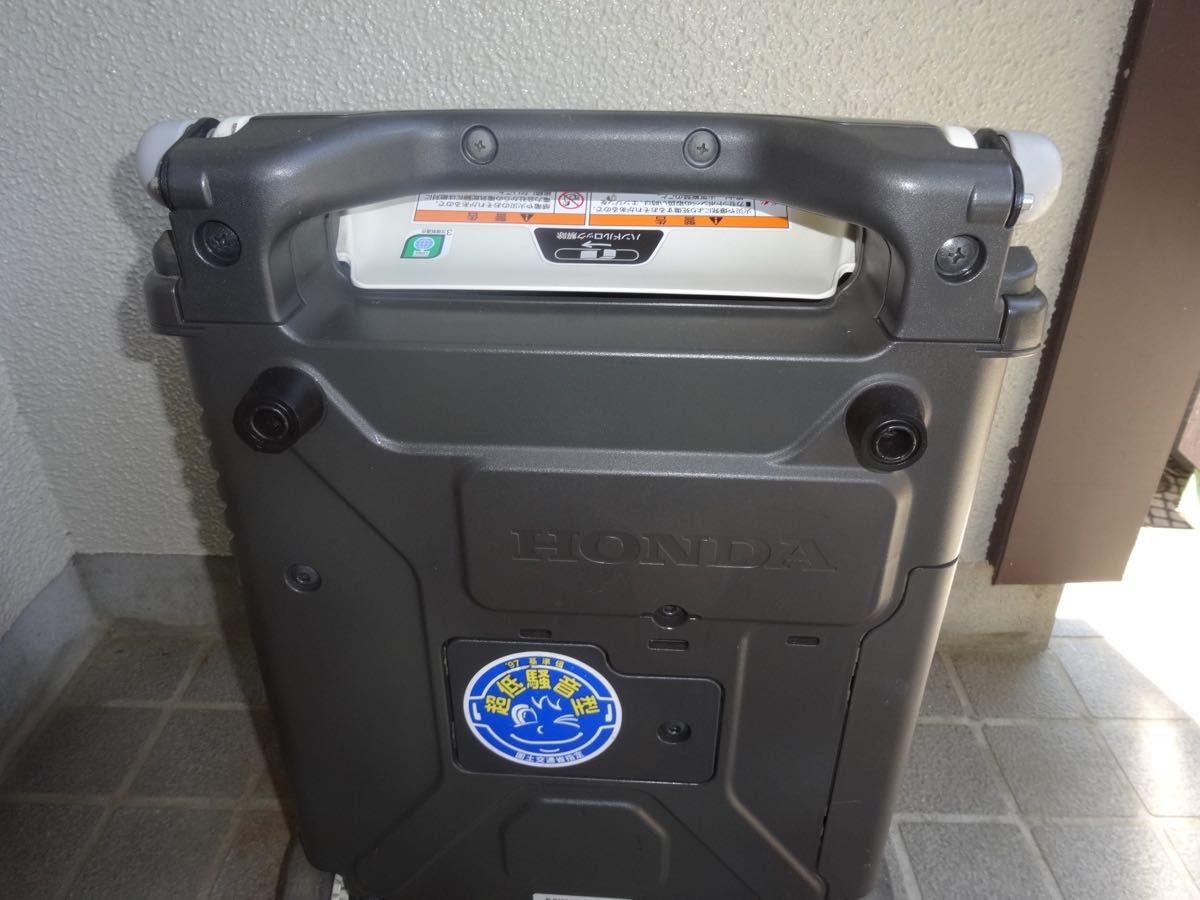 　ホンダ（HONDA）型式EUi9GB 家庭用　カセットガス式インバーター発電機　非常時、 災害、アウトドア　一家に一台