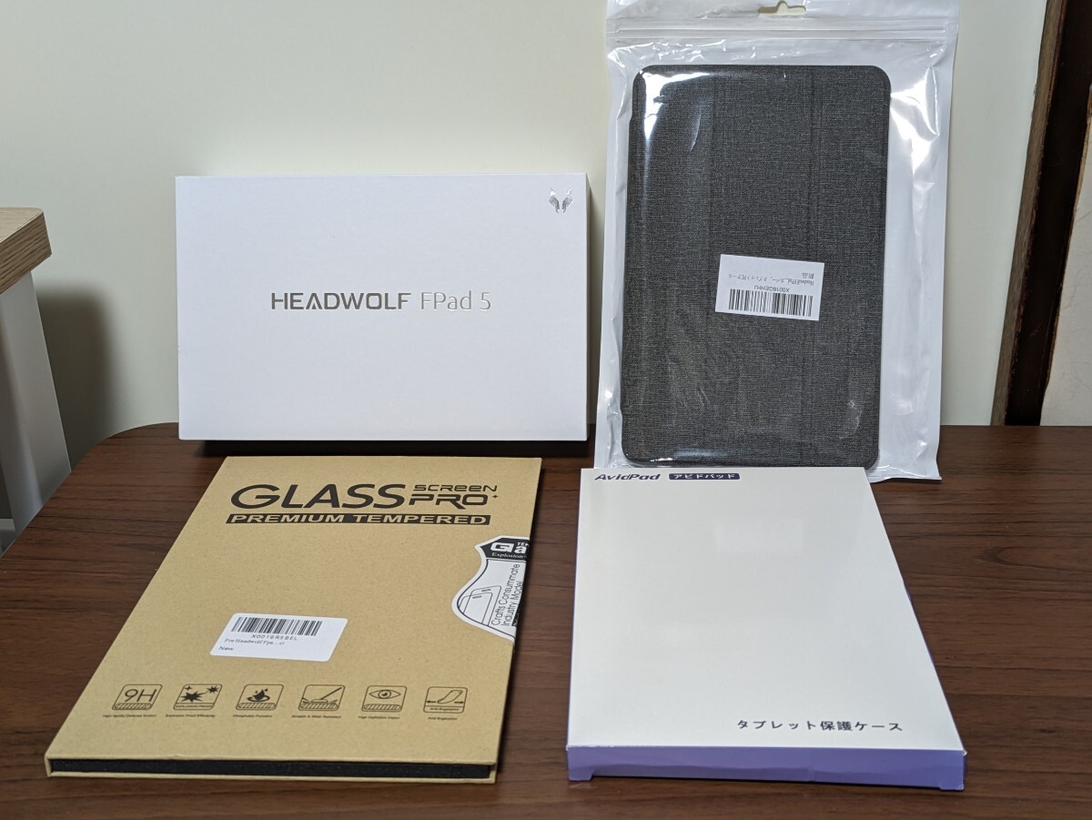 【通電数回新品同様】HEADWOLF FPad5 最新Android14 8インチタブレット 液晶保護ガラス・ケース2種類付き