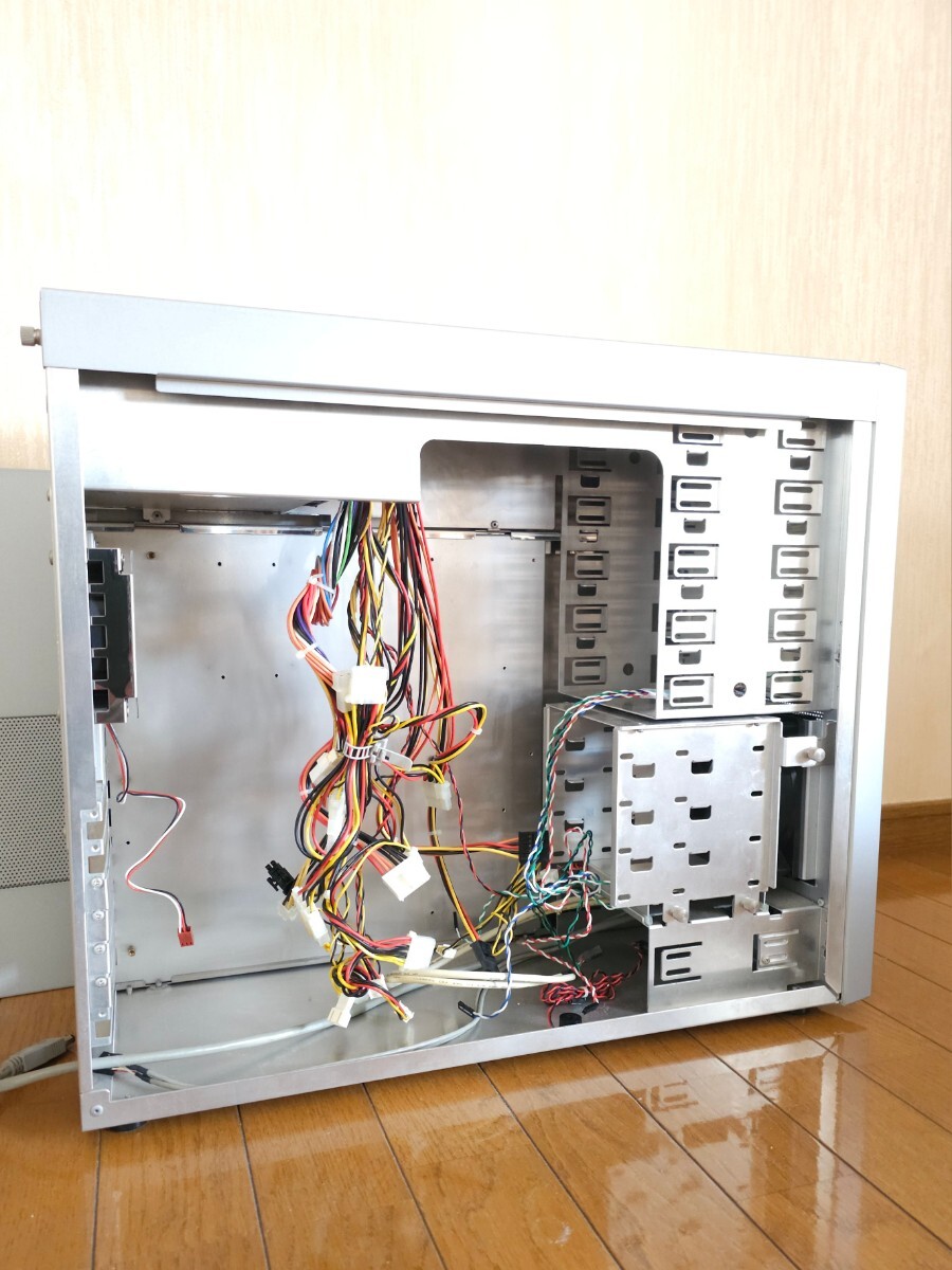 星野金属工業 Windy PC アルミ ケース 本体 MT-PRO1700 シルバー ミドルタワー型 日本製 デスクトップ パーツ＋HD3 HOLDERの画像4