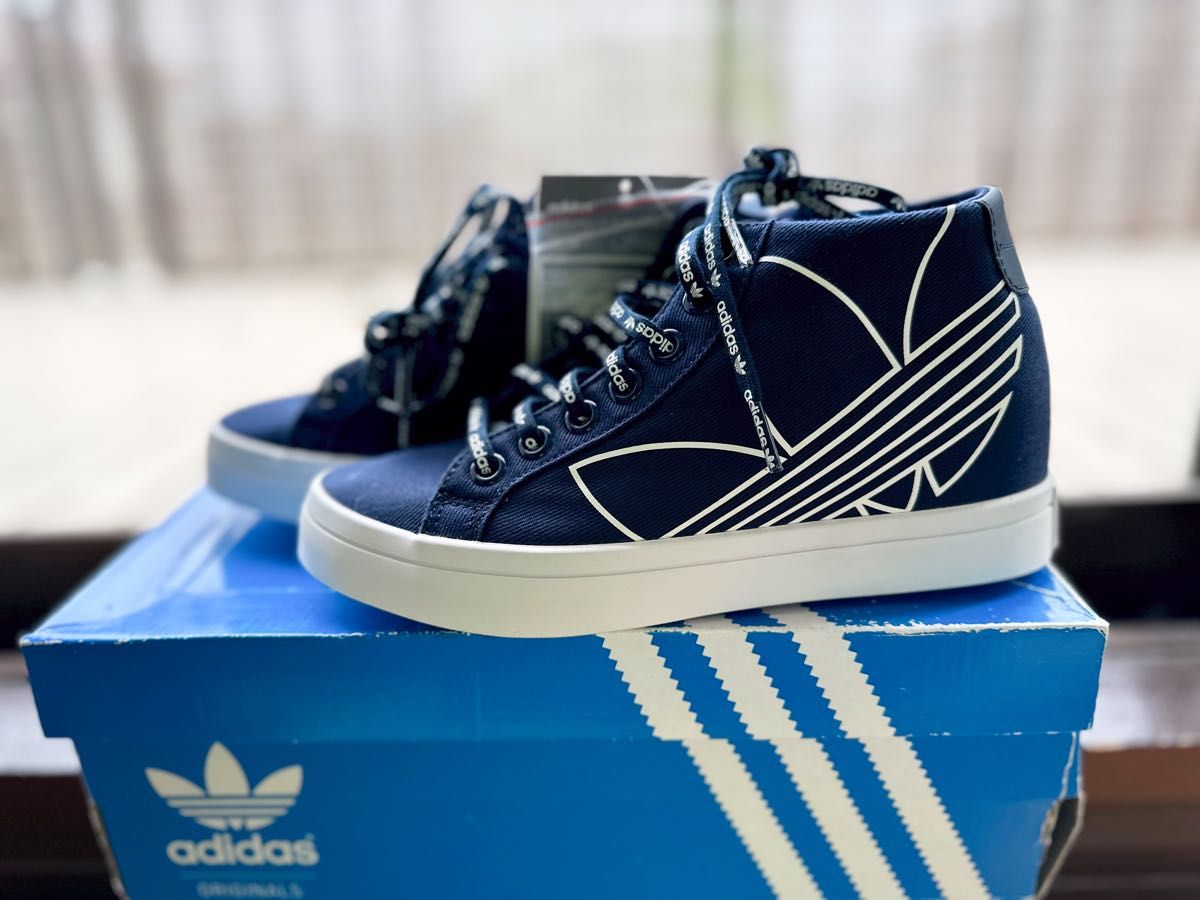 新品 タグ付き ロゴなし紐付き adidas ハイインソール 新品 タグ付き ロゴなし紐付き adidas ハイインソール