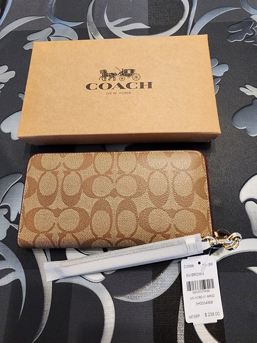 【新品未使用】COACH スヌーピーコラボ 長財布