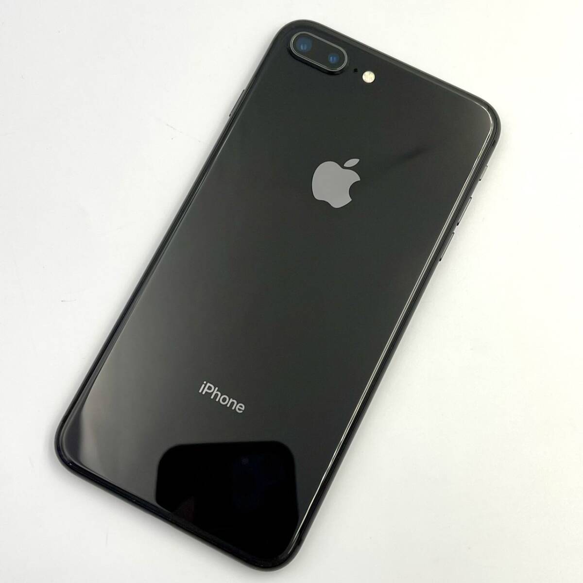 【中古】docomo iPhone8 Plus 64GB スペースグレイ 判定〇 / SIMフリー SIMロック解除済み Apple_画像2