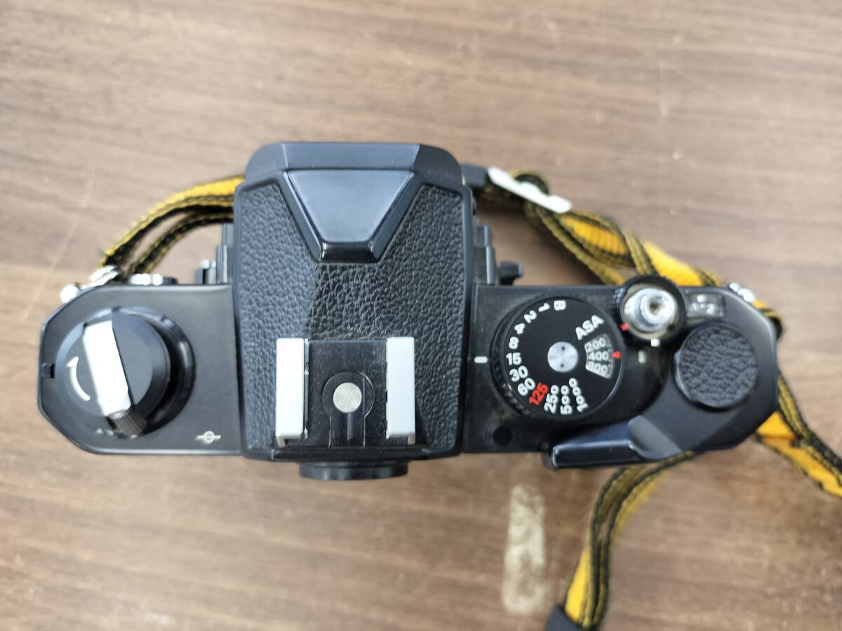 Nikon ニコン人気の高級一眼レフカメラ FM（黒）ボディ　レンズ　Zoom-NIKKOR 43-86mm F3.5_画像5