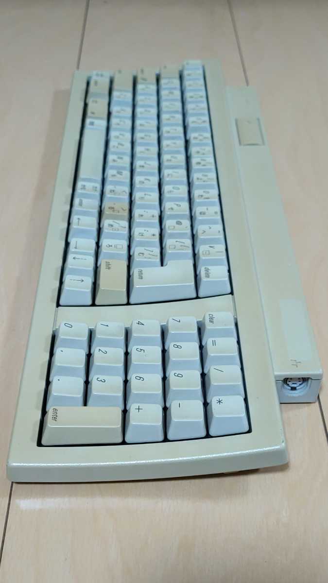 【倉庫整理】アップル Mac マッキントッシュ ADBキーボード Apple Keyboard Ⅱ M0487 + Apple Desktop Bus Mouse Ⅱ M2706 2点セットその①の画像9