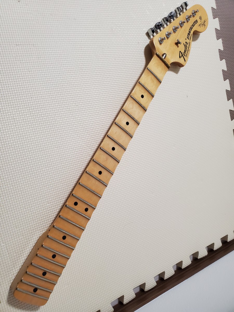Yahoo!オークション - FENDER USA Yngwie Malmsteen ストラト Yahoo!オークション - FENDER USA Yngwie Malmsteen ストラト