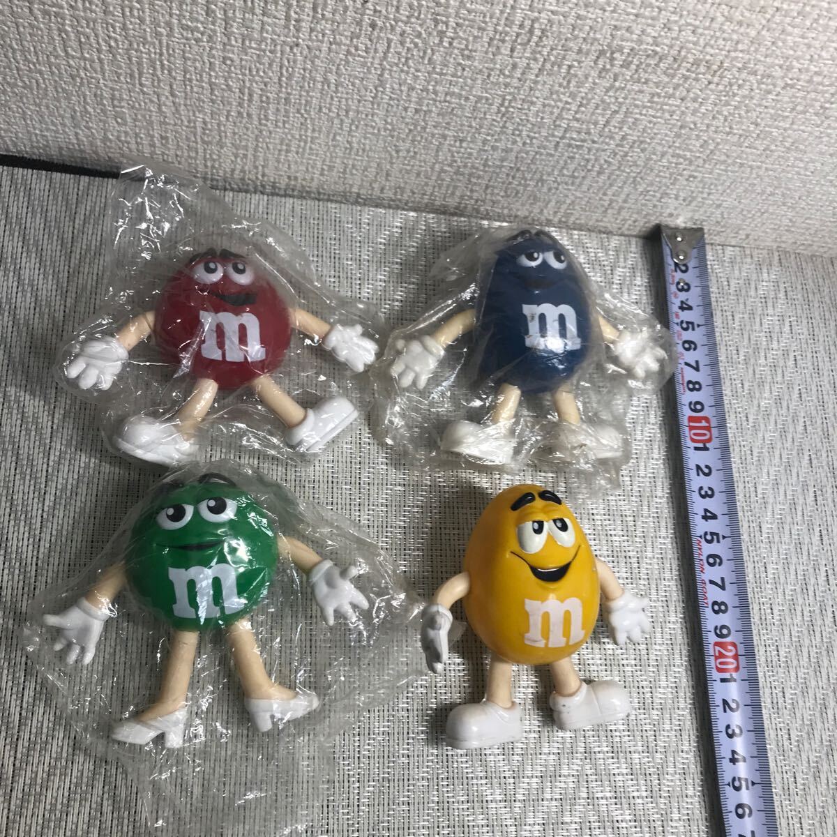 エムアンドエムズ m&m's フィギュア4体セット 黄色以外未開封 置物 アメリカン雑貨 の画像7