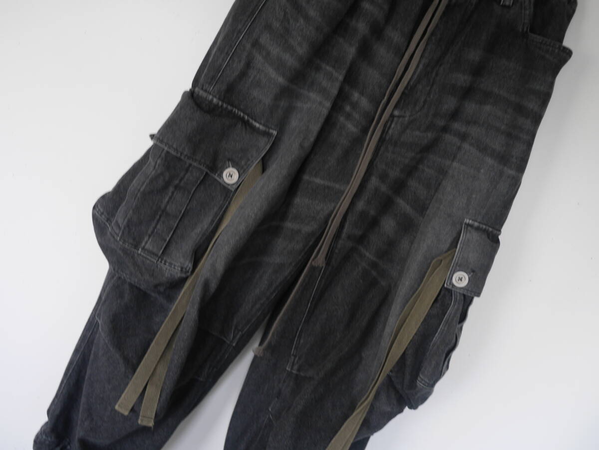 A.F ARTEFACT EXTREME WIDE CARGO DENIM PANTS　 エーエフアーティファクト　3　ワイドデニム_画像2