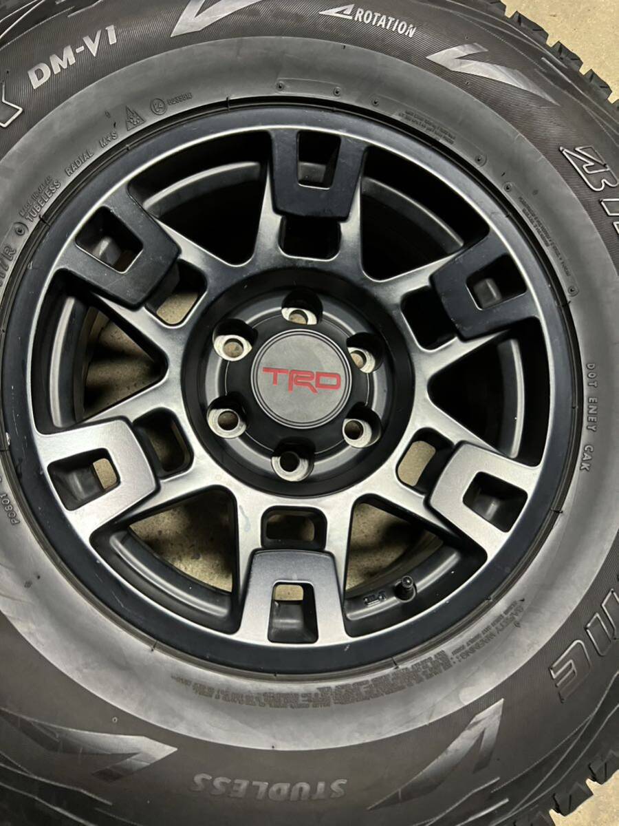 USトヨタ 純正品 TRDホイール 17インチ ブリザック DM-V1 285/70R17 4本セット　ランドクルーザー　プラド_画像6