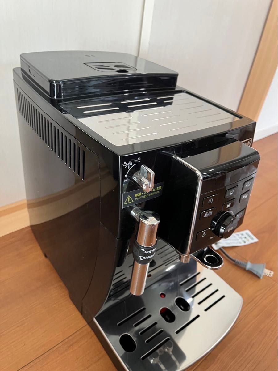 デロンギ DeLonghi マグニフィカS ECAM23120BN 全自動エスプレッソマシン コンパクト 