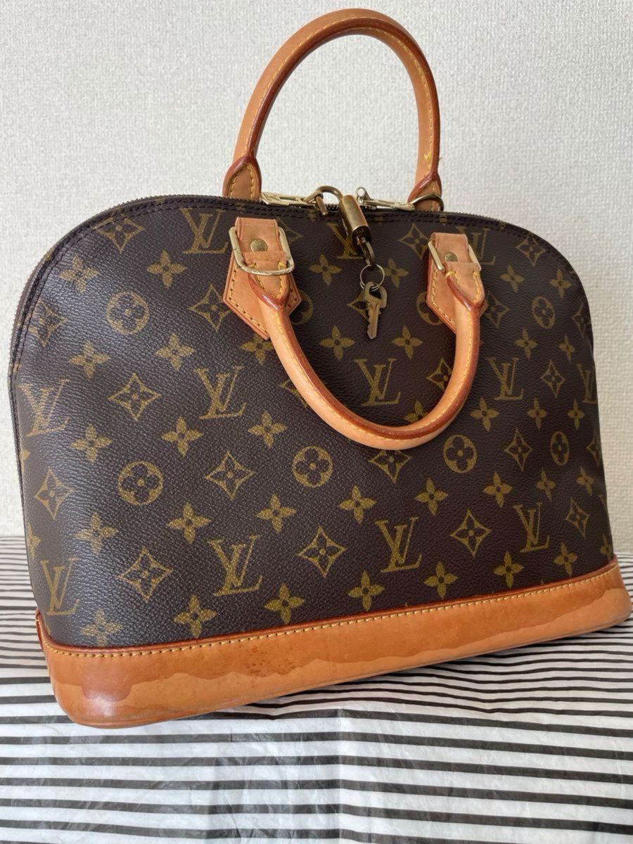 南京錠付き　ルイヴィトン LOUIS VUITTON アルマ モノグラム　ハンドバック　美品