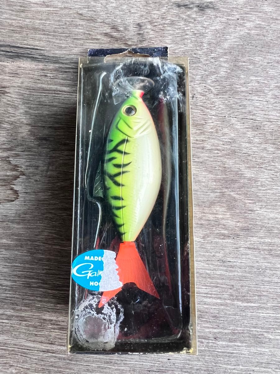 SP SHAD 箱付き