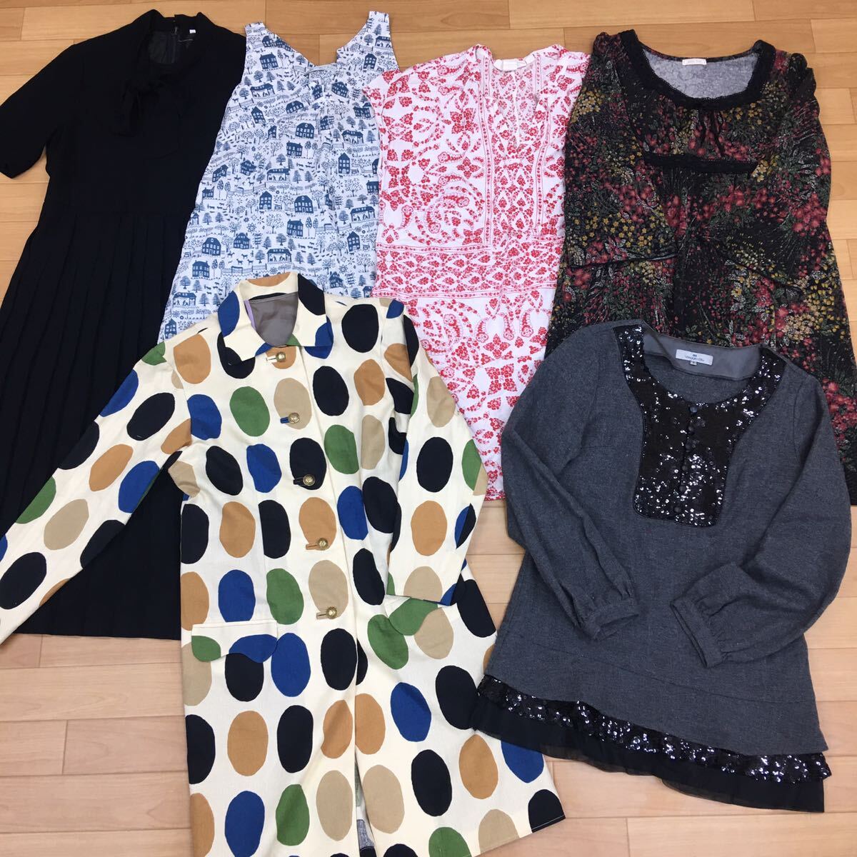 *5-23 lady's Showa Retro summarize 51 point size various woman clothes tops skirt bottoms One-piece retro pattern floral print setup 