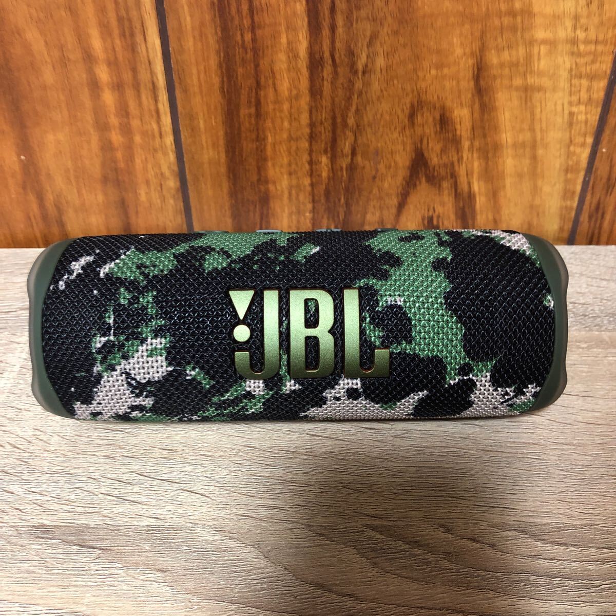 JBL FLIP6 (JBLFLIP6SQUAD) ポータブル Bluetooth スピーカー ワイヤレス 防水 アウトドア ジェービーエル_画像1