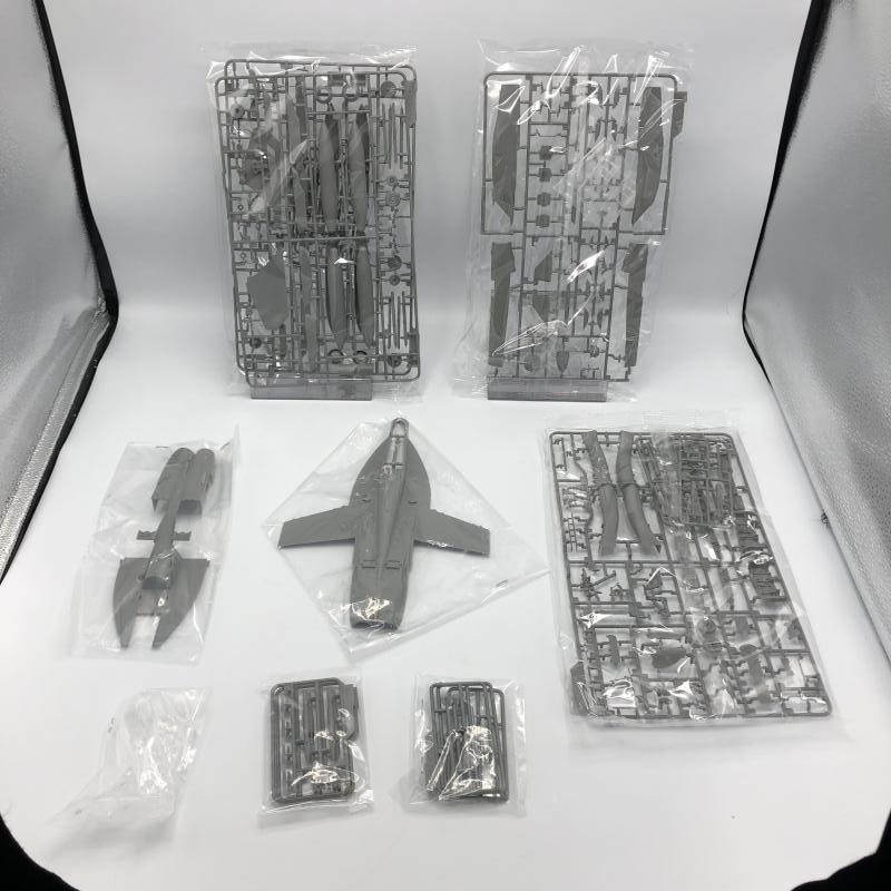 モンモデル 1/48 ボーイング F/A-18F スーパーホーネット バウンティハンターズ 未組立品_画像6