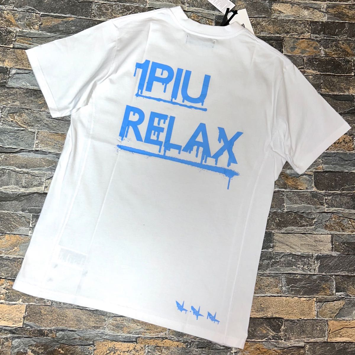 【新品】1PIU1UGUALE3 RELAX／ペインティング パックプリントロゴ Tシャツ Mサイズ 半袖