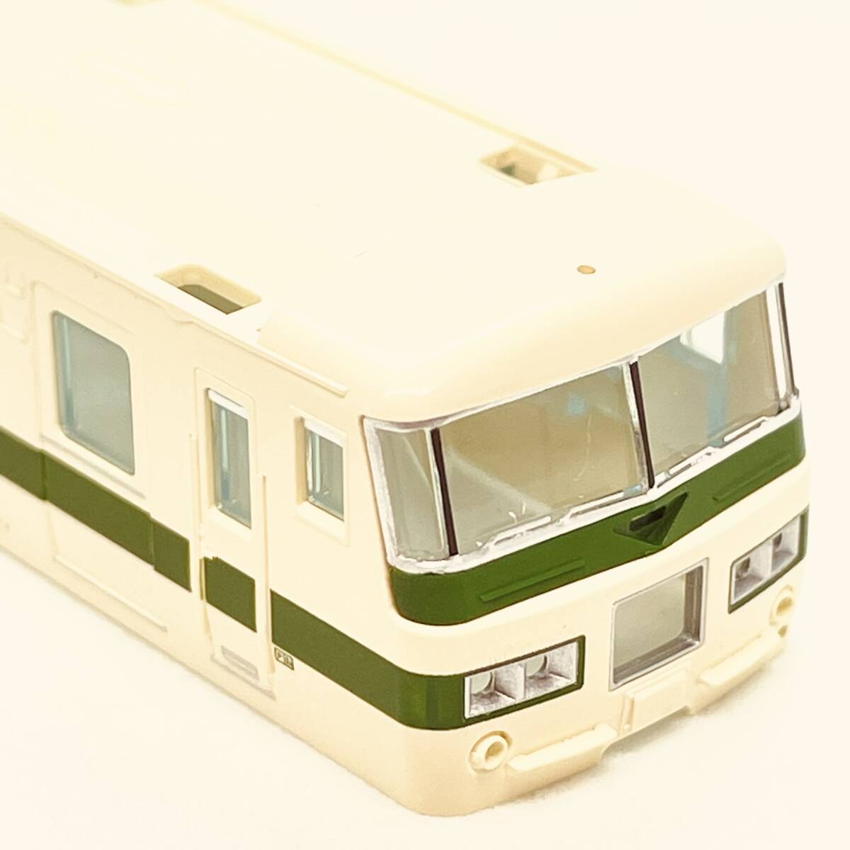 TOMIX クハ185-102 ボディ+ガラス 1両分入り 97958 JR185-0系特急電車(なつかしの新幹線リレー号)セットからのバラシの画像1