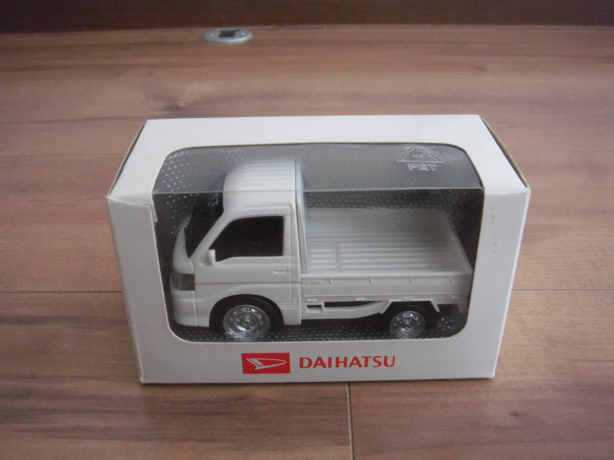 ダイハツ　ハイジェット　トラック　ミニカー　白　ホワイト　DAIHATSU　HIJET　TRUCK_画像1