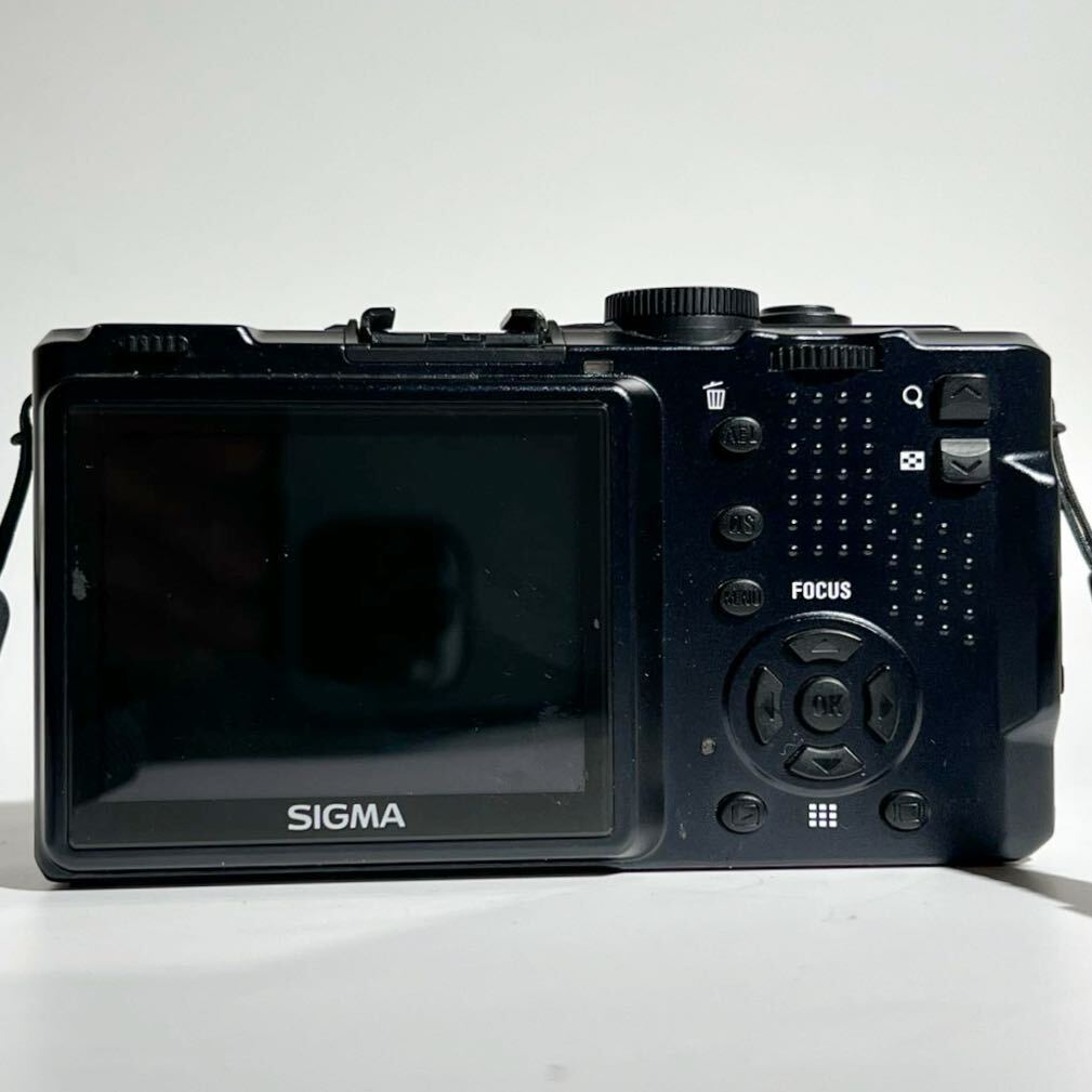 *SIGMA Sigma DP2* compact digital camera *1 jpy ~