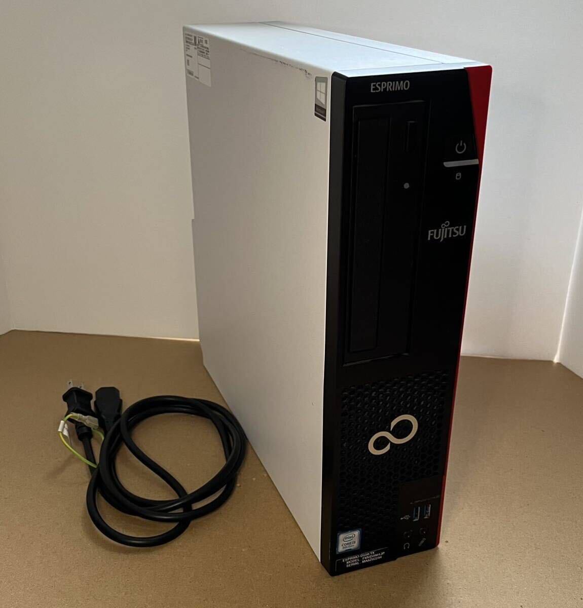FUJITSU ESPRIMO D558 /Core i3 8100/メモリ8GB/ HDD 500GB/ DVD RW/ Windows11 pro|